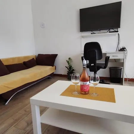 Holiday home Revi Apartman Balatonboglar